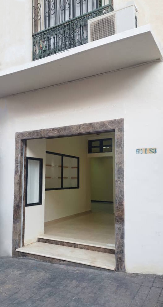 Local commercial à Oran – Idéal pour votre activité