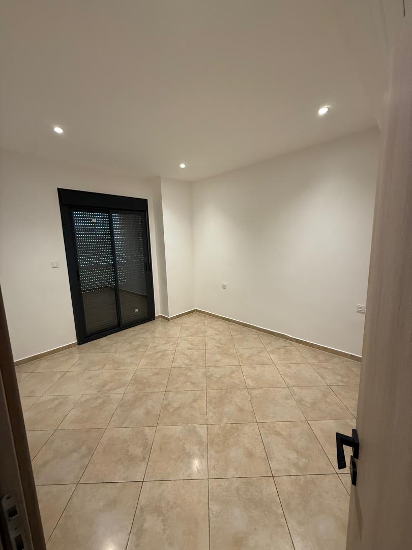Appartement F3 de 110 m² à Canastel – 9ème étage | Très bonne finition