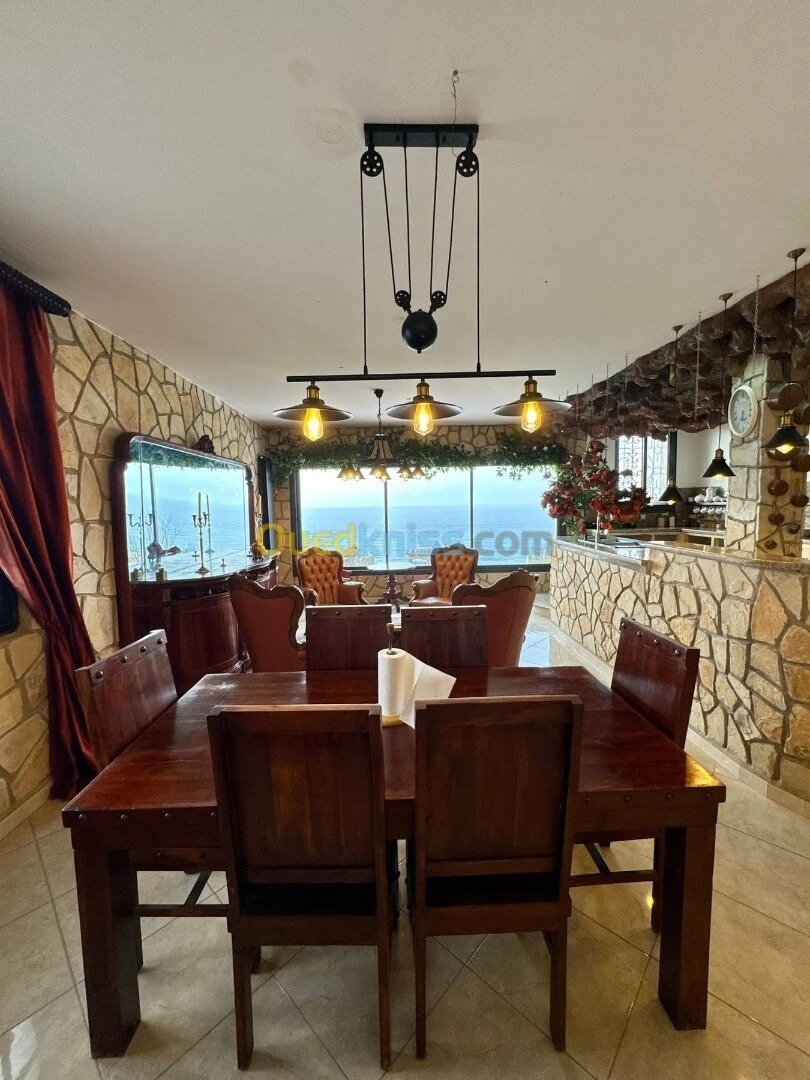 Magnifique villa avec piscine à Ain El Turck, Oran – Location saisonnière | Vue et confort