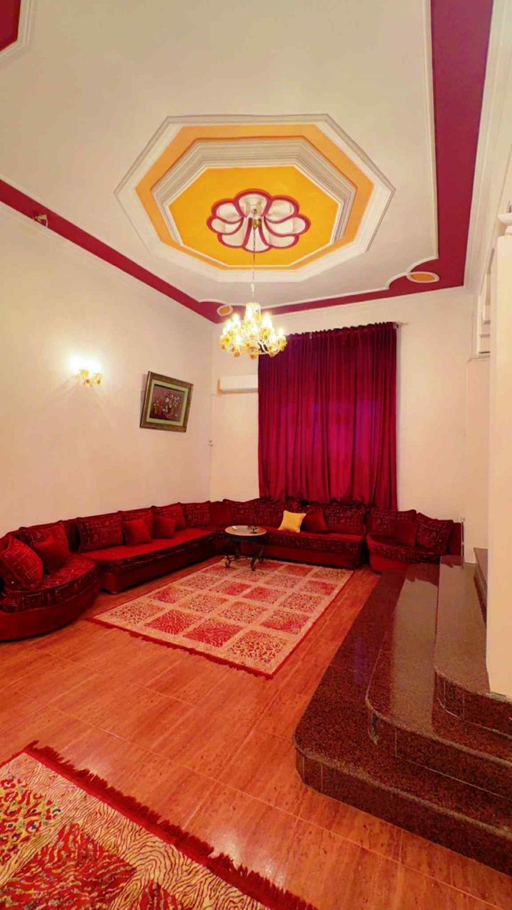 Belle villa avec piscine à louer à Trait d’Union – À côté d’Hotel Oran Bay | 45 000 DZD / nuit