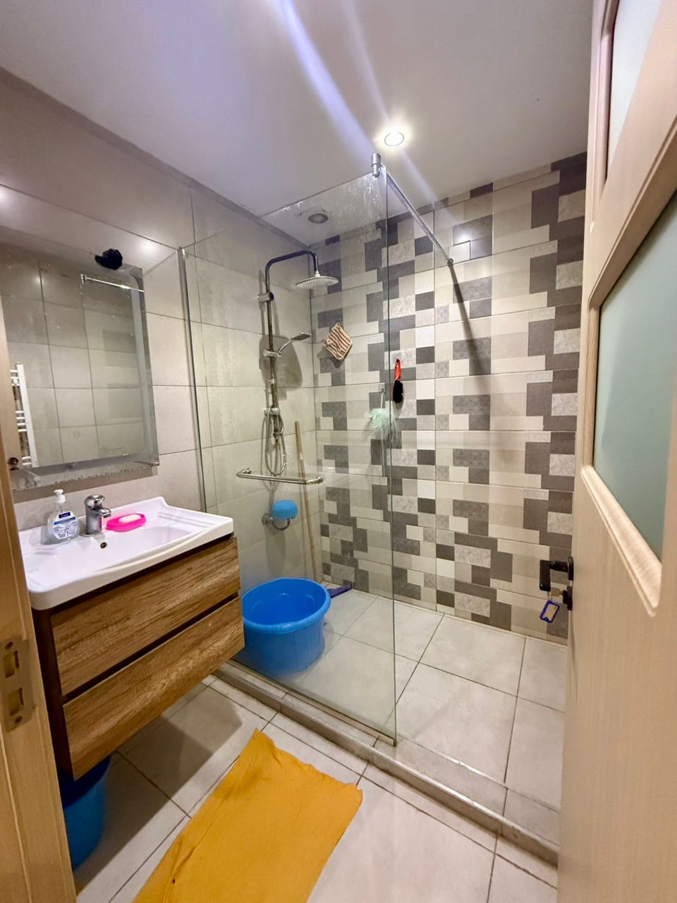 Appartement F4 de 115 m² à Bir El Djir – Résidence avec ascenseur et parking | 1er étage