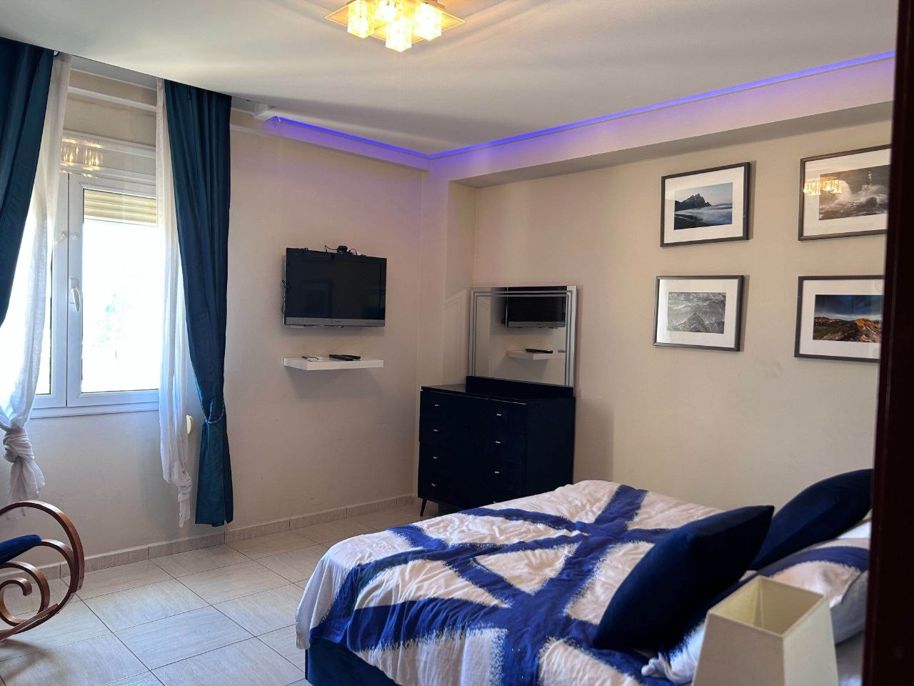 Appartement T3 équipé à Plaza Es-Seddikia – 100 m² avec vue sur jardin et parking